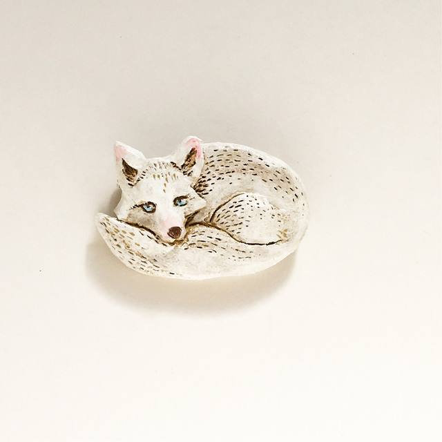 flatriver 冬毛きつねのブローチ